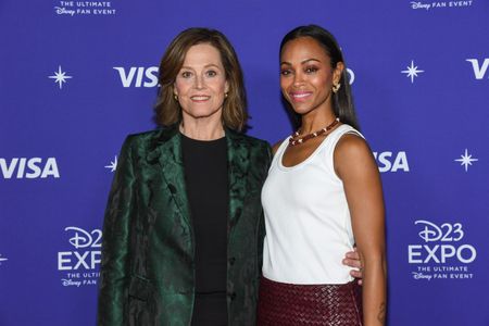 Sigourney Weaver, Zoe Saldana