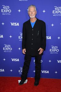 Stephen Lang