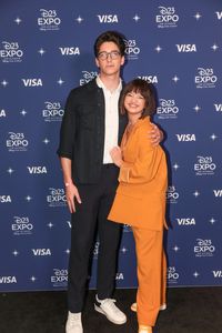 Milo Manheim, Peyton Elizabeth Lee